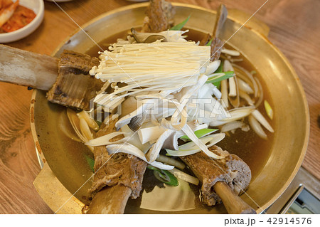 カルビチム 韓国料理 冷麺 42914576
