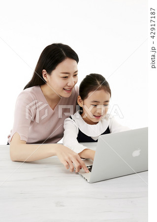 ママ 母 お母さん 42917187