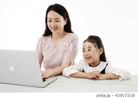 ママ 母 お母さん 42917218