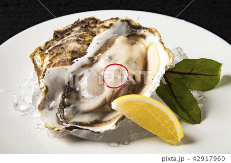 美味しい牡蠣料理 42917960