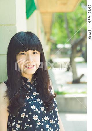 女性 メス アジア人 42919849