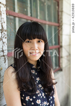 女性 メス アジア人 42919889
