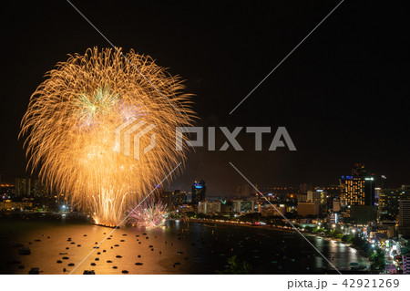 Beautiful fireworks Beautiful fireworks 42921269