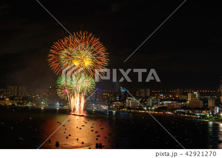 Beautiful fireworks Beautiful fireworks 42921270