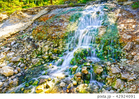 草津 西の河原を流れる源泉 草津 西の河原を流れる源泉 42924091