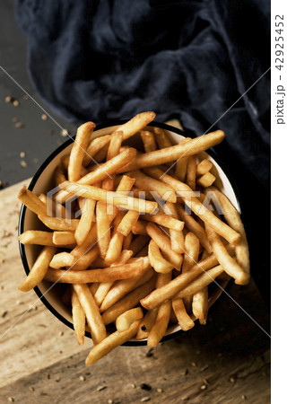 appetizing french fries in a bowl 42925452
