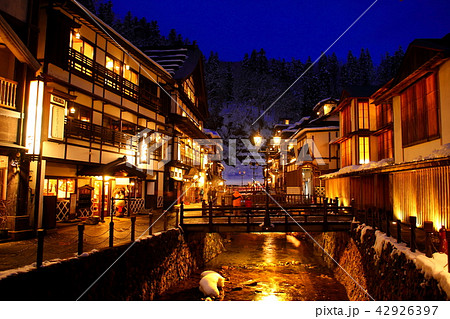 日本の秘湯　銀山温泉 42926397