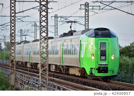 函館本線 豊幌-江別 JR北海道 789系0番台 HE-203編成(札幌) 『ライラック』 函館本線 豊幌-江別 JR北海道 789系0番台 HE-203編成(札幌) 『ライラック』 42930957