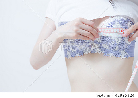 バスト・下着・女性 42935324