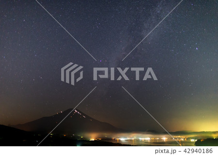 富士山  (8月  山中湖　夜) 42940186