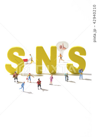 SNS 42940210
