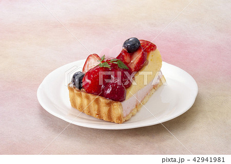 いちごのタルト いちごのタルト 42941981