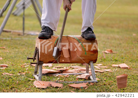 Wood Chopping Event At Local One Day Country Show Wood Chopping Event At Local One Day Country Show 42942221