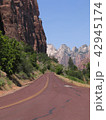 ザイオン国立公園の道 42945174