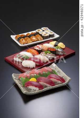 握り寿司いろいろ 握り寿司いろいろ 42946071