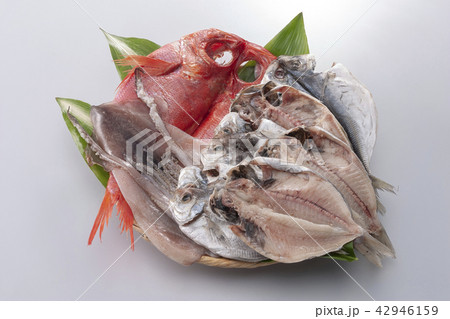 干物の盛り合わせ 42946159