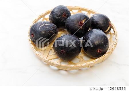 フルーツ　黒イチジク　品種：ヌアールドカロン 42948556