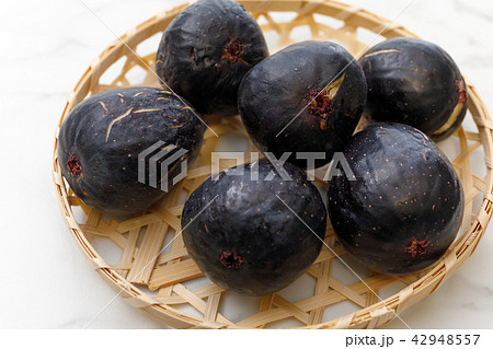 フルーツ　黒イチジク　品種：ヌアールドカロン 42948557