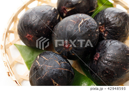 フルーツ 黒イチジク 品種:ヌアールドカロン フルーツ 黒イチジク 品種:ヌアールドカロン 42948593