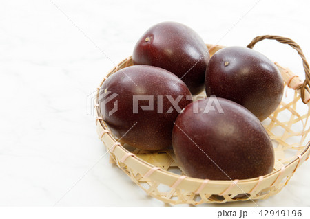 フルーツ パッションフルーツ フルーツ パッションフルーツ 42949196