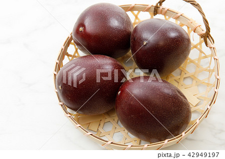 フルーツ パッションフルーツ フルーツ パッションフルーツ 42949197