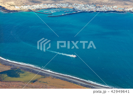Birds eye view drone of Canary island seashore Birds eye view drone of Canary island seashore 42949641