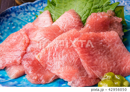 インドマグロの刺身 トロ インドマグロの刺身 トロ 42956050
