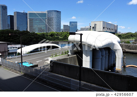 浜離宮排水機場と汐留川水門 42956607