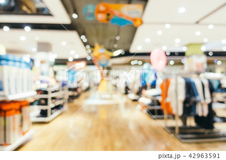 Abstract blur and defocused shopping mall of department store interior Abstract blur and defocused shopping mall of department store interior 42963591