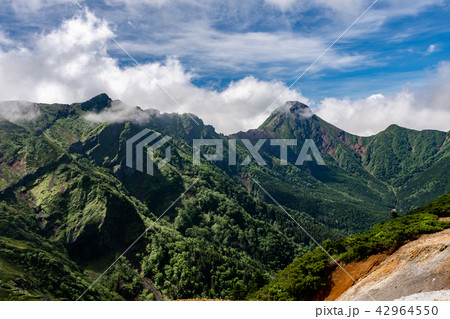 雲迫る八ヶ岳 赤岳・横岳 雲迫る八ヶ岳 赤岳・横岳 42964550