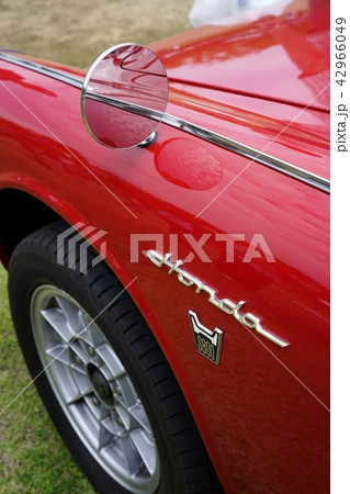 クルマ好きなら誰でも知っている伝説のスポーツカーホンダS800精緻で美しく高性能な水冷4気筒DOHC 42966049