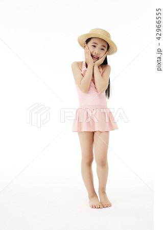 夏 麦わら帽子 水着 42966555