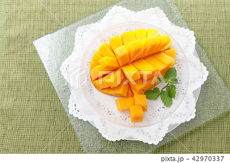 フルーツ　マンゴー　品種：アップルマンゴー 42970337