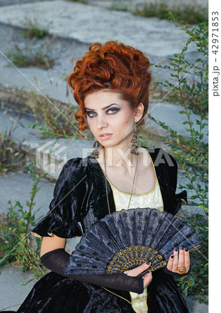 Red-haired lady 42971853