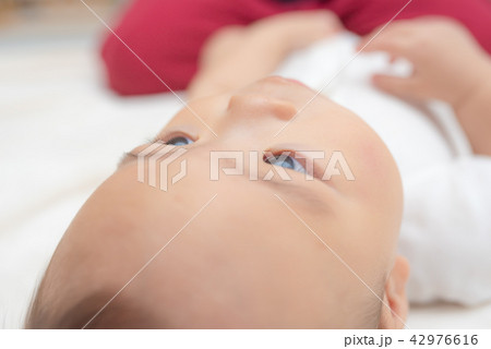 ベビー ベビー 42976616