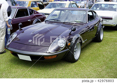 フェアレディ240Z-GグランドノーズGノーズFRP製エアロダイナノーズとオーバーフェンダー装着の写真素材 [42976803] - PIXTA