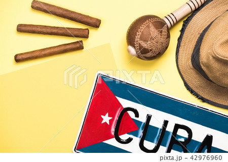 Vacation in Cuba, conceptual flat lay background 42976960