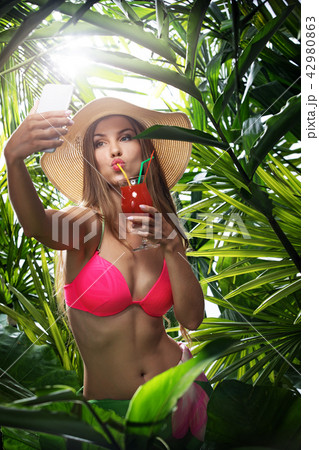 holiday selfie 42980863