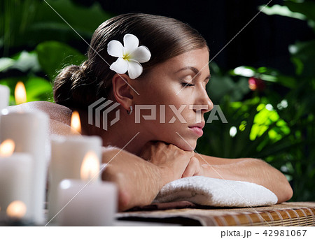 candle spa candle spa 42981067