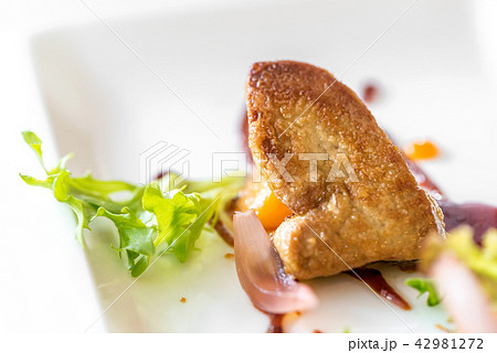 Foie gras, grilled 42981272