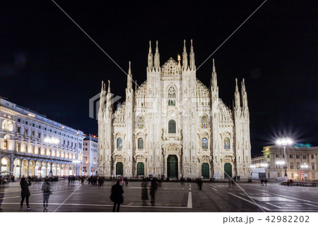 Catholic Church Duomo Di Milano illuminated night 42982202