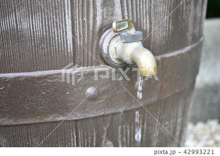 蛇口 カラン 水 (1) 蛇口 カラン 水 (1) 42993221