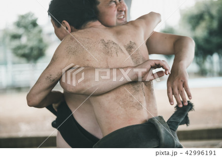 Sumo wrestling 42996191