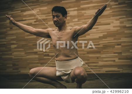 Sumo wrestling Sumo wrestling 42996210