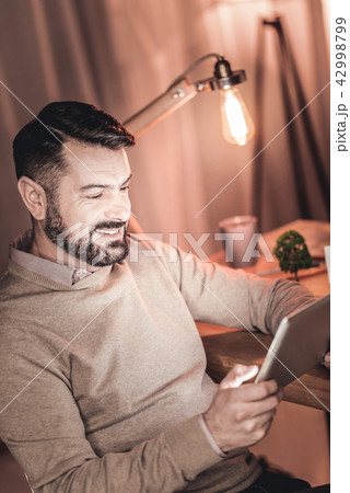 Attractive brunette chatting 42998799