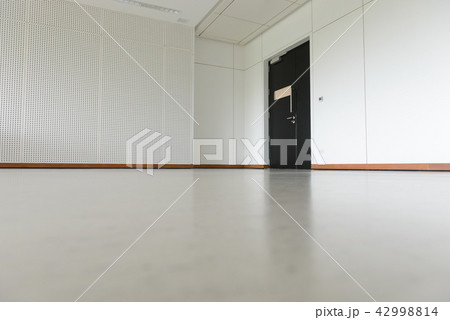 Empty room modern interior 42998814