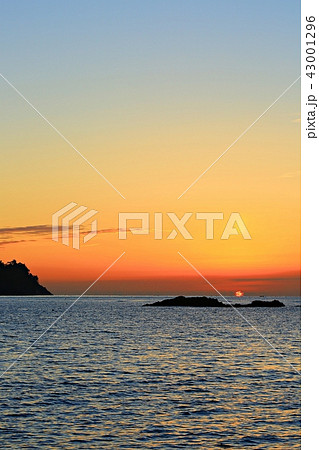 日の出 夕焼け 風景 43001296