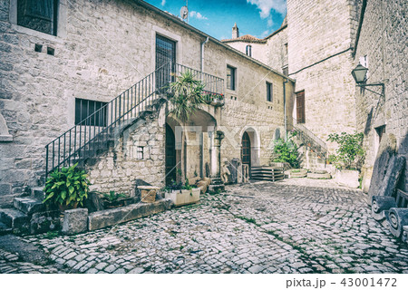 Courtyard of private house, Trogir, analog filter 43001472