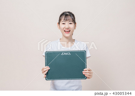 女性 女 女の子 43005344