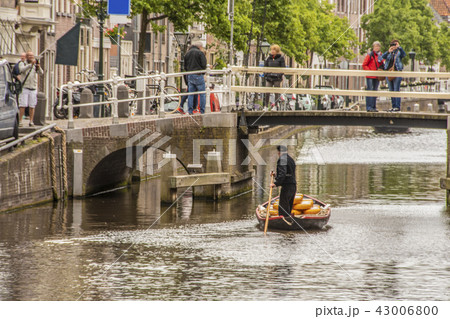 boat cheese Alkmaar goes away. netherlands holland 43006800
